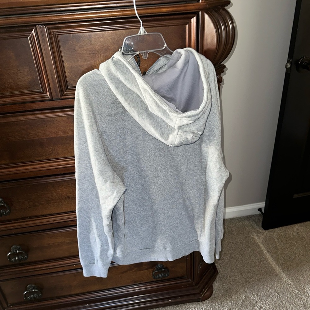 Under Armour Hoodie - Picture 4 of 4